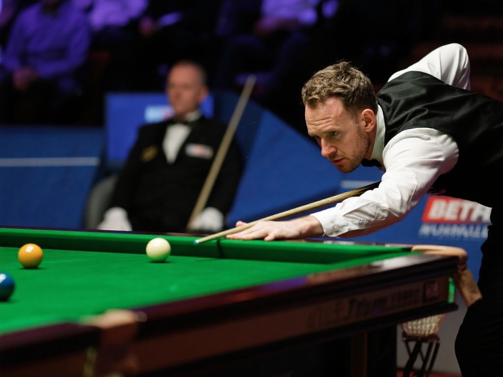 特鲁姆普惊险逆转布雷塞尔 成功晋级四强